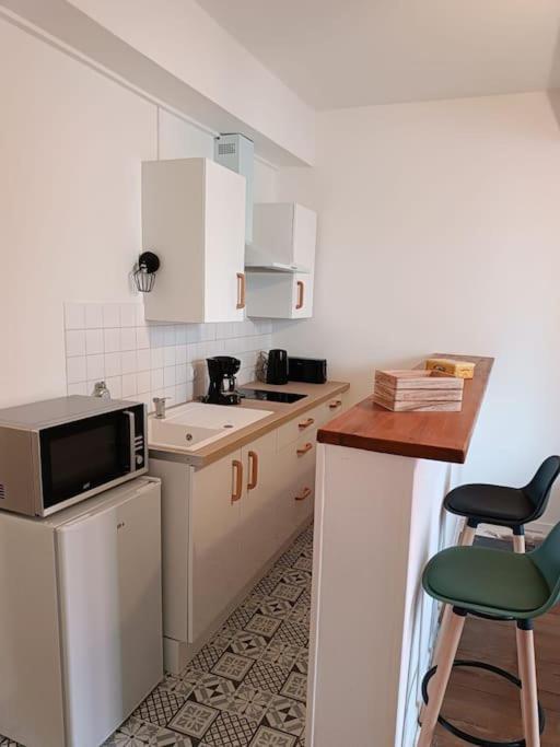 La Garconniere De Gege Apartment Tournus Exterior photo